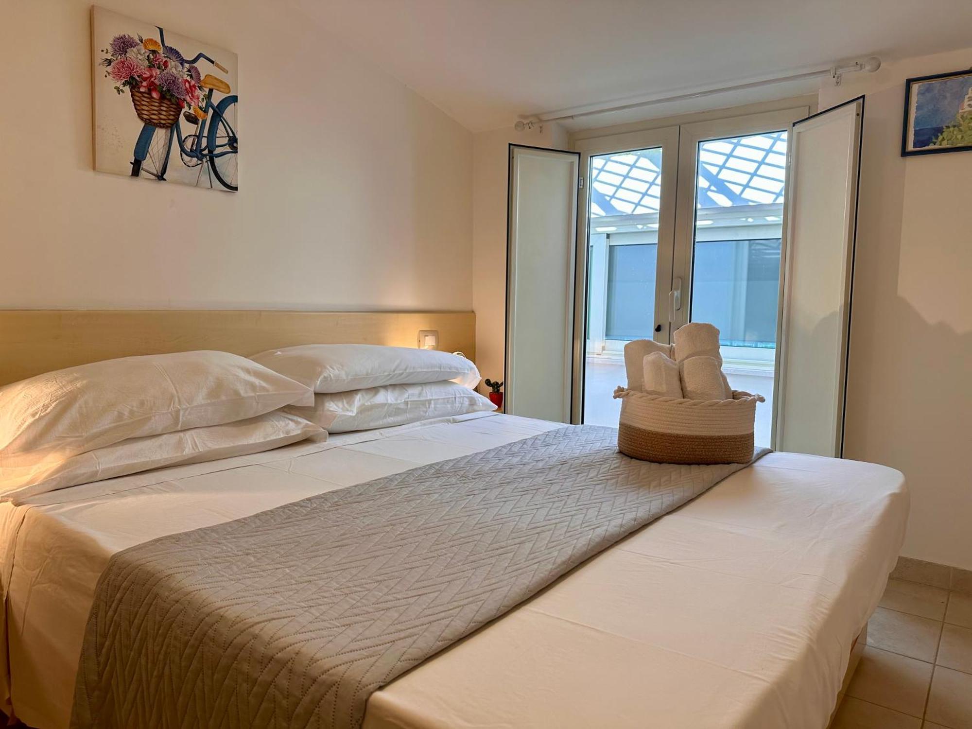 Sperlonga Paradise Apartment Complex Екстериор снимка