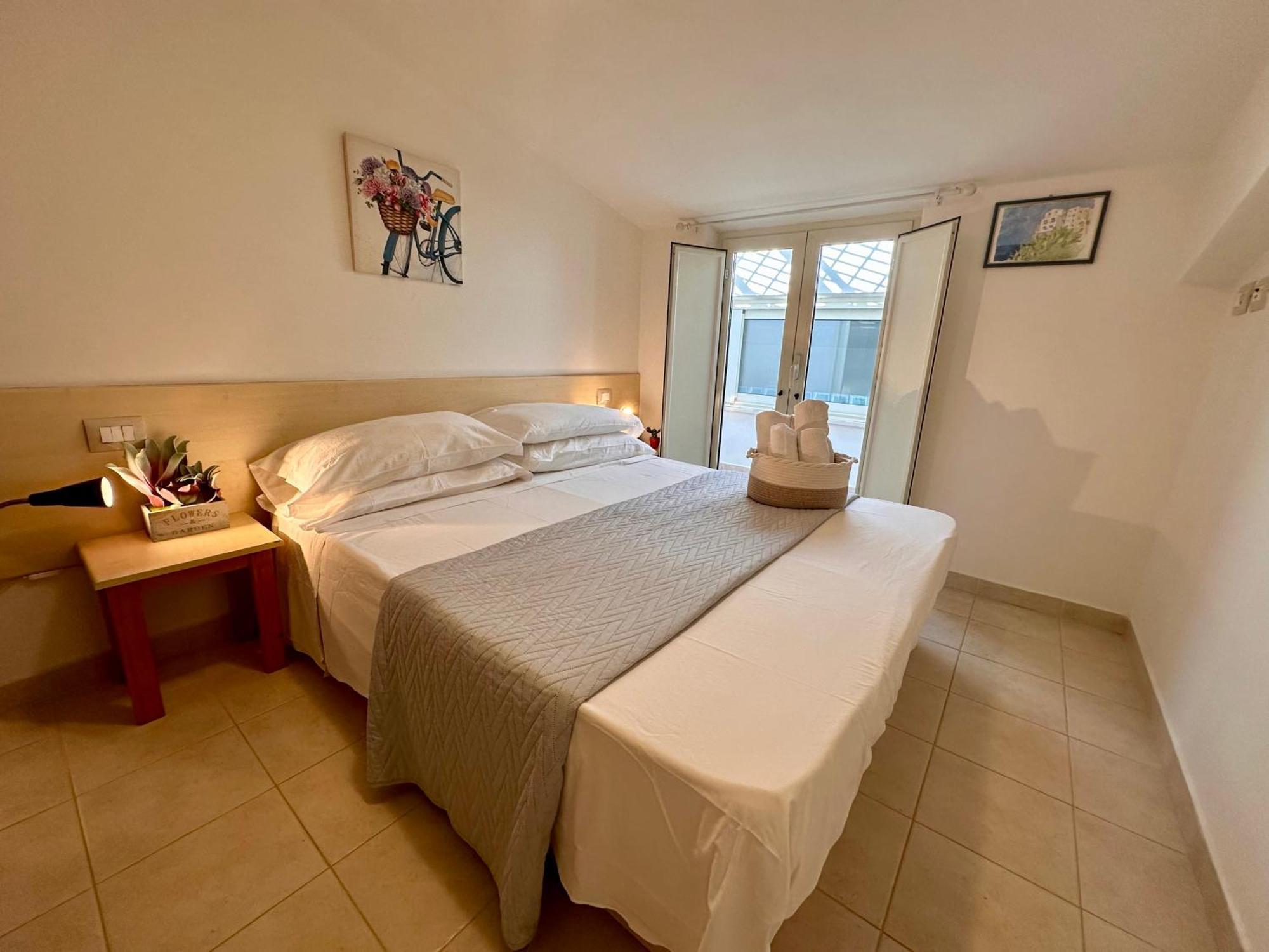 Sperlonga Paradise Apartment Complex Екстериор снимка